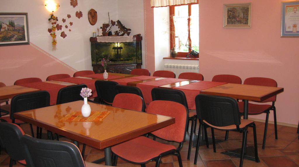 Tourist Farm Dujceva Domacija Villa Vremski Britof Eksteriør billede